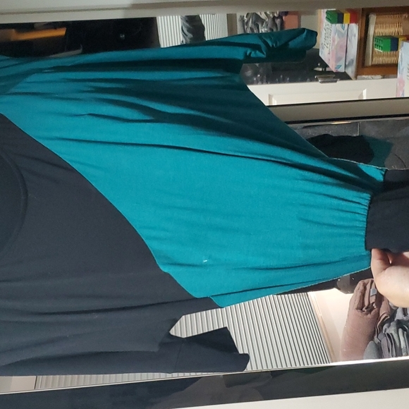 Forever 21 dress, oversized, off shoulder - Picture 2 of 2